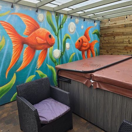 Eden Rose Cottage Hot-Tub Jacuzzi Morecambe-Bay ภายนอก รูปภาพ